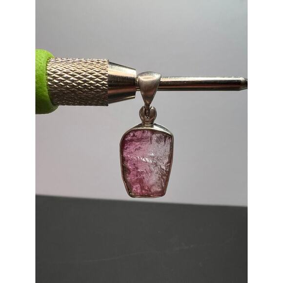NEW Pink bi color tourmaline sterling silver pendant 2.32 grams - Picture 7 of 9